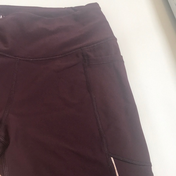 Victoria Sport Total Knockout Plum Legging - Picture 3 of 5